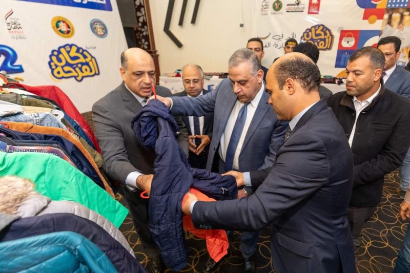 صندوق تحيا مصر يوفر 60 ألف قطعة ملابس للأسر الأولى بالرعاية في سوهاج (صور)