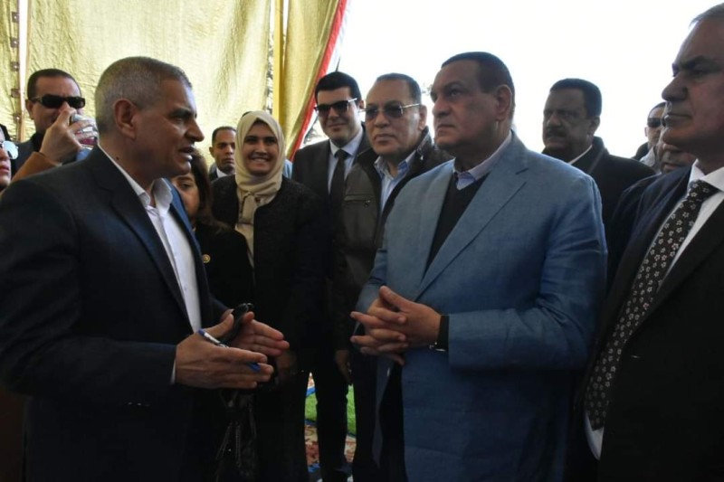 وزير التنمية المحلية يتفقد أعمال تطوير طريق أبو حاكم بالشرقية