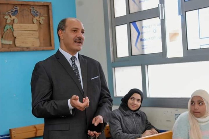 مدير تعليم الإسكندرية يتفقد سير امتحانات الشهادة الإعدادية