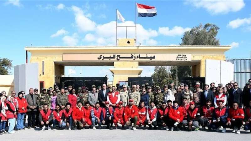 القوات المسلحة تنظم زيارة لوفد من أعضاء التمثيل العسكرى العربى والأجنبي لمعبر رفح ومستشفى العريش