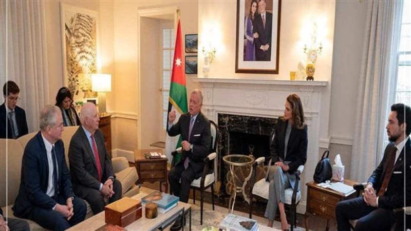 العاهل الأردني يلتقي عددًا من أعضاء مجلس الشيوخ الأمريكي