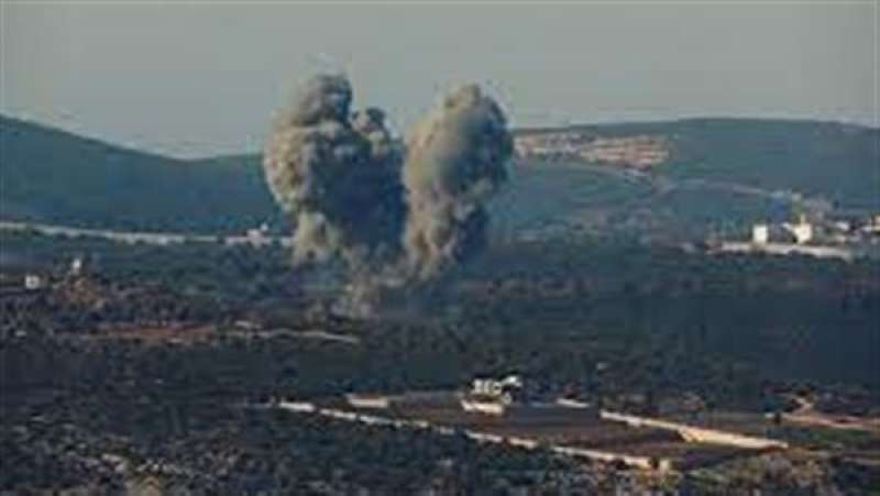 الاحتلال الإسرائيلي ينفذ سلسلة غارات جوية على القطاع الغربي من جنوب لبنان