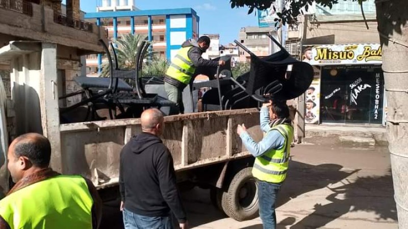 رفع 335 حالة إشغال طريق مخالف بمركزي دمنهور وأبو حمص