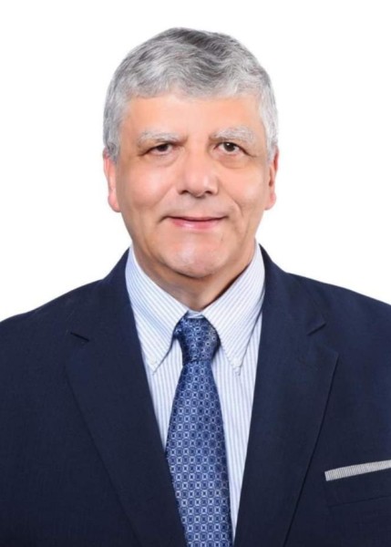 عمرو عدلي رئيس الجامعة اليابانية 