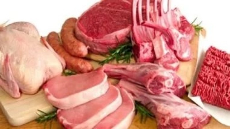 التموين: اللحوم والدواجن متوفرة بالمجمعات الاستهلاكية ومعارض أهلا رمضان