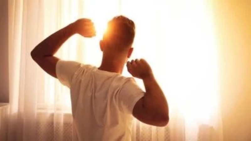 4 أشياء تحدث لجسمك عند الاعتماد على الاستيقاظ المبكر