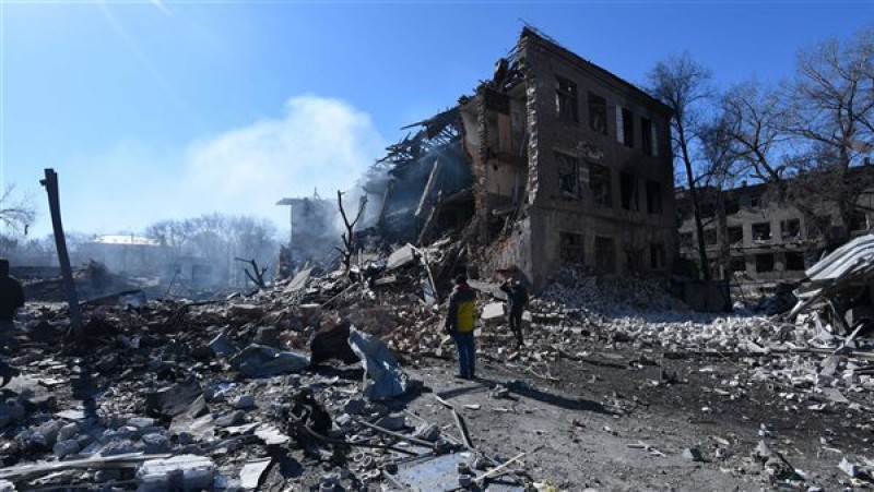 أوكرانيا: 29 انفجارًا جراء قصف روسي على مناطق حدودية وبلدات في سومي