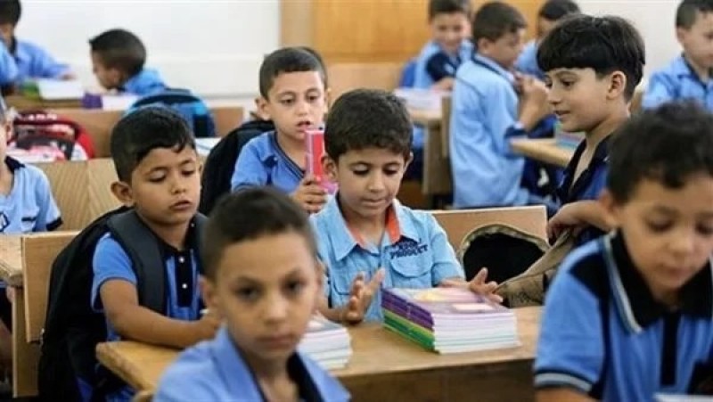 بعد قرار وزير التعليم.. غرامة 10 جنيهات عقوبة تغيب الطالب عن المدرسة بالقانون