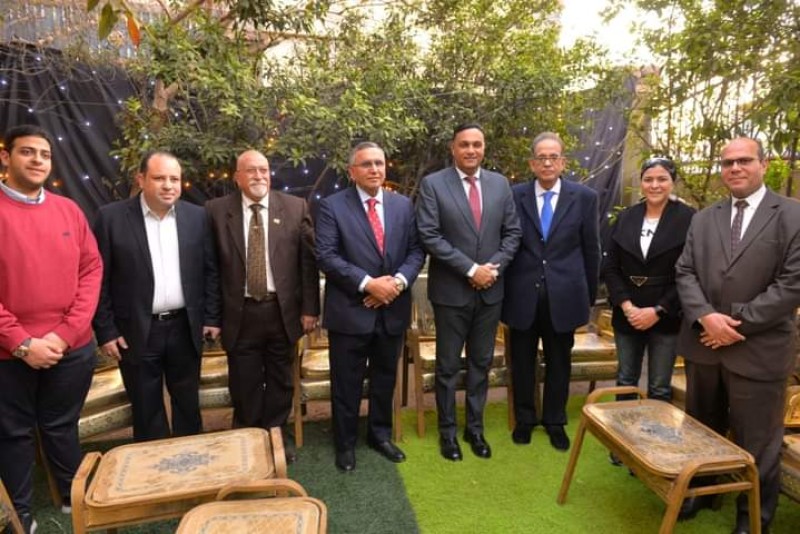 المحافظ ورئيس حزب الوفد في إفطار الحزب بميت فارس
