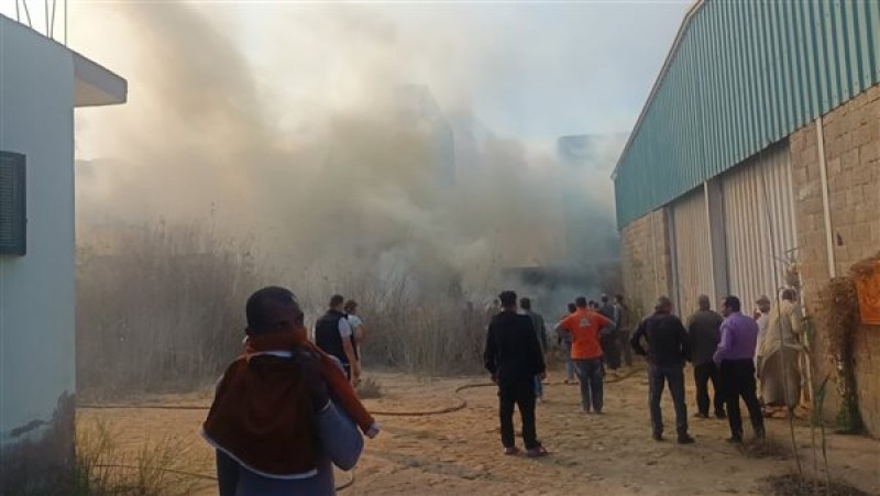 على حريق محدود اندلع بمصنع زيوت بالقنطرة شرق الإسماعيلية