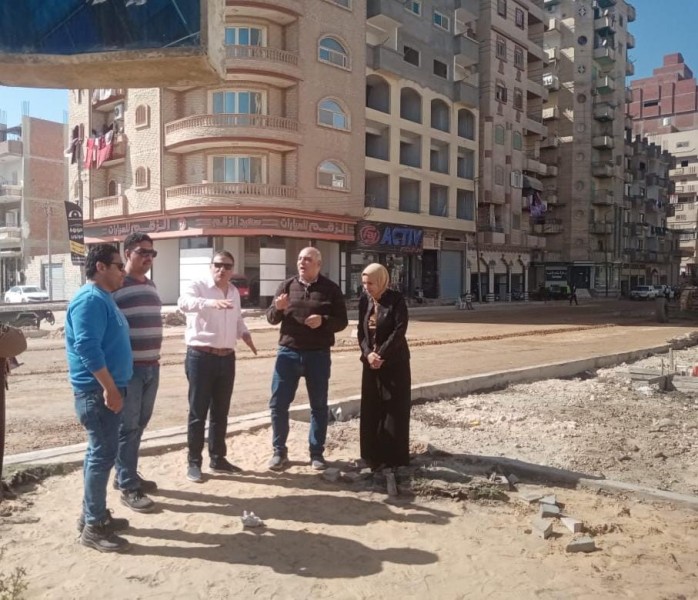السكرتير العام للمحافظة يتفقد أعمال تطوير مدخل مدينة كفر الدوار” صور ”
