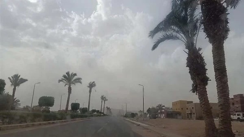 قلق وخوف من تعرض مصر للفيضانات كدول الخليج.. الأرصاد الجوية تعلق