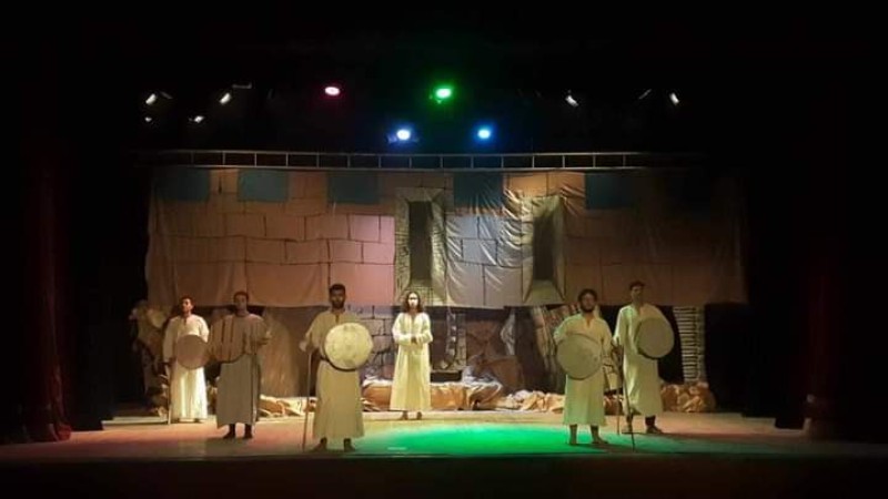عرض ”ثورة الموريسكيين” لفرقة السنبلاوين على مسرح قصر ثقافة الزقازيق