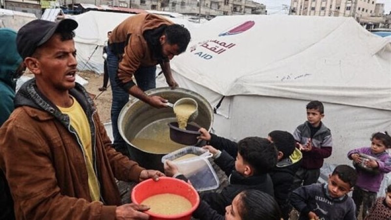 تحذير من اشتداد أزمات الغذاء والماء والدواء وتفاقم المجاعة والعطش بغزة