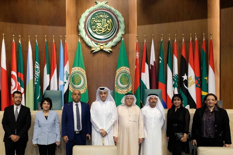 مركز سيف بن هلال يبحث التعاون مع جامعة الدول العربية بمجال الطاقة