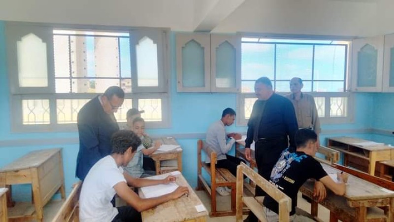 محافظ شمال سيناء وقيادات المنطقة الأزهرية يتفقدون لجان امتحانات الشهادة الثانوية الأزهرية