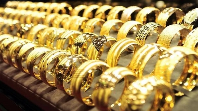 عقوبة جديدة وقاسية لتجار الذهب في السوق