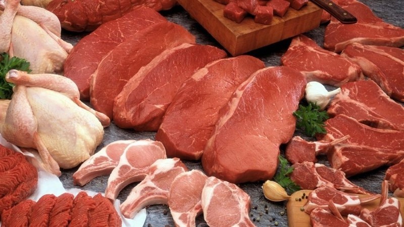 تخفيض يصل لـ 40%.. أسعار اللحوم والدواجن