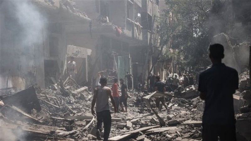 رغم الهدنة.. قصف مدفعي إسرائيلي على مخيم النصيرات وسط غزة