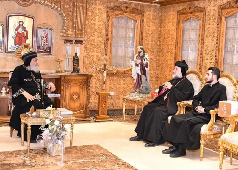 البابا تواضروس يستقبل النائب البطريركي لشئون الرهبان بالكنيسة السريانية