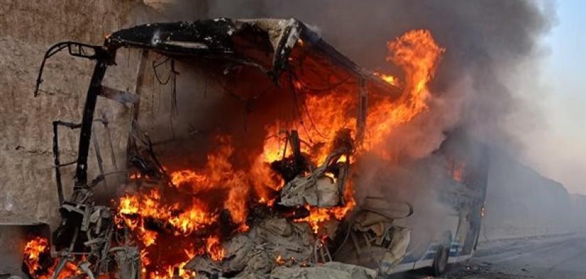 6 جثث متفحمة و21 مصابا في حادث أتوبيس المنيا المروع