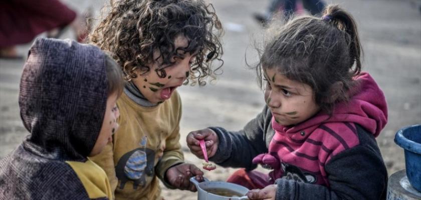 أبو الغيط: أطفال غزة يعيشون جحيما حقيقيا لم نشاهده في أي مكان بالعالم