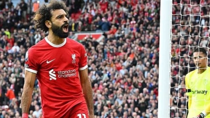 رد مفاجئ من ليفربول بشأن تجديد عقد محمد صلاح