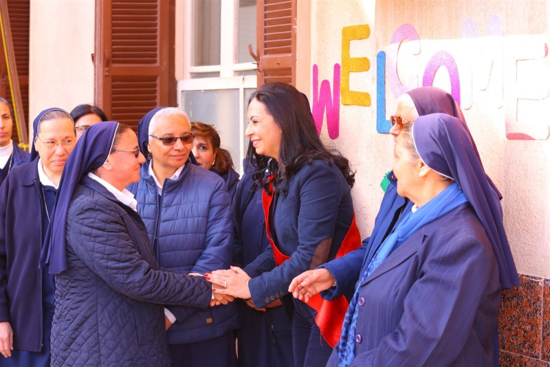 وزيرة التضامن تزور مدرسة راهبات الراعي الصالح للغات بإدارة شبرا التعليمية