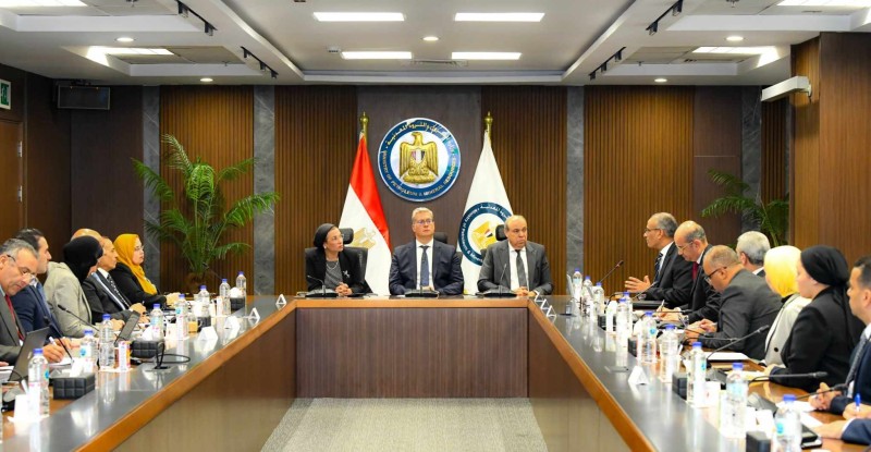 3 وزراء يبحثون التعاون في مشروع إنتاج وقود الطائرات المستدام