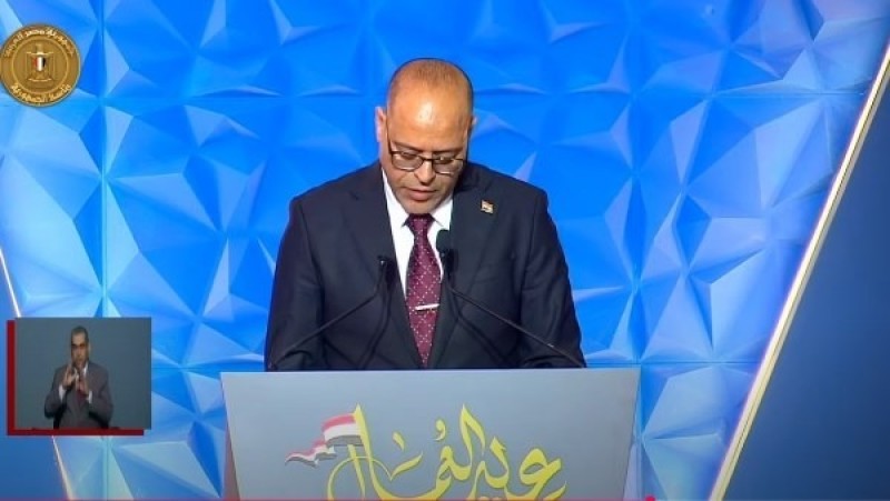 وزير العمل: عمال مصر يقفون صفا واحدا خلف القيادة السياسية