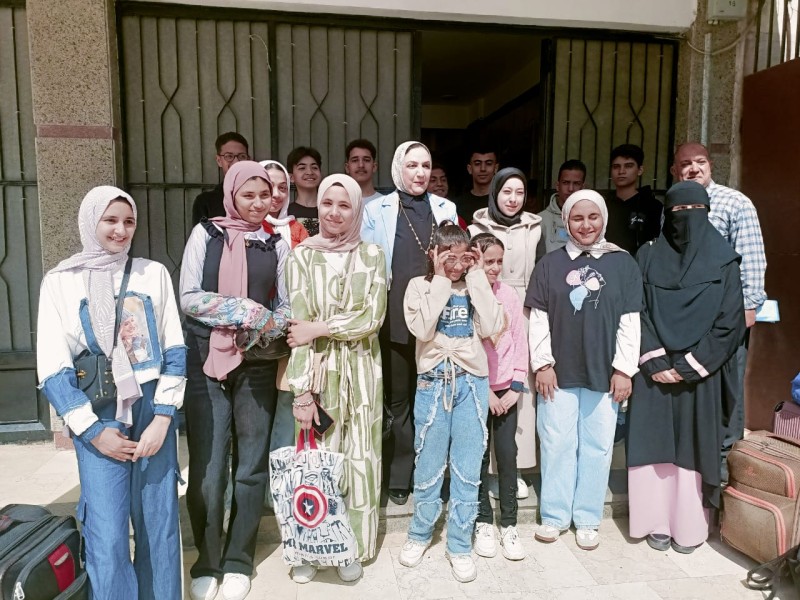 وكيل وزارة الشباب والرياضة بالدقهلية تلتقي بالنشء المشارك في اللقاء الختامي للمؤتمر الوطنى للنشء بالأسكندرية