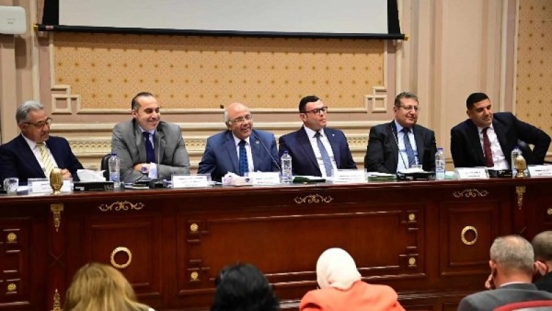 وزير الإسكان: الدولة مش هتسيب حد في الشارع