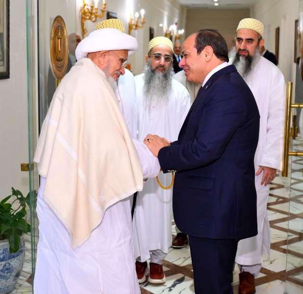الرئيس السيسي يشيد بجهود طائفة البهرة في ترميم مقامات آل البيت والمساجد التاريخية” صور ”