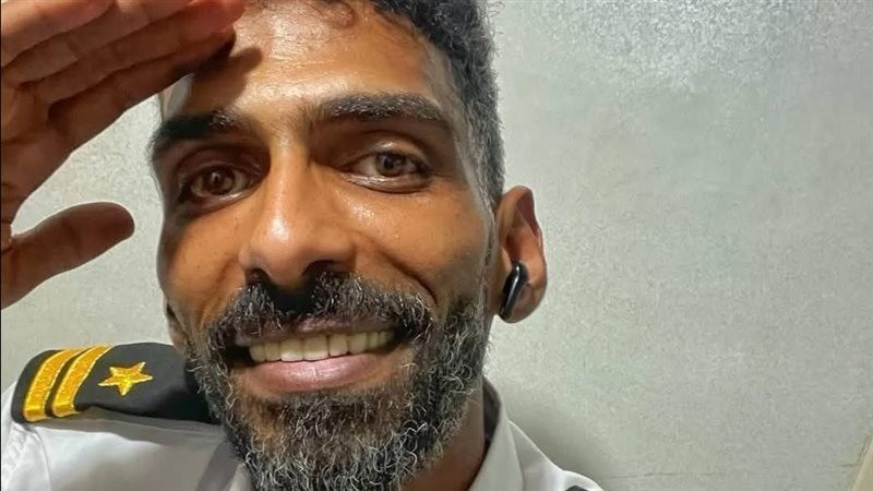 الأطعمة نفذت.. قبطان سفينة عالقة يناشد القنصلية المصرية في دبي