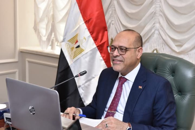 وزير العمل يُعلن بدء التقديم  في مِنح مجانية للتدريب على 28 مِهنة بشهادات دولية في معهد ” الساليزيان الإيطالي” بالقاهرة
