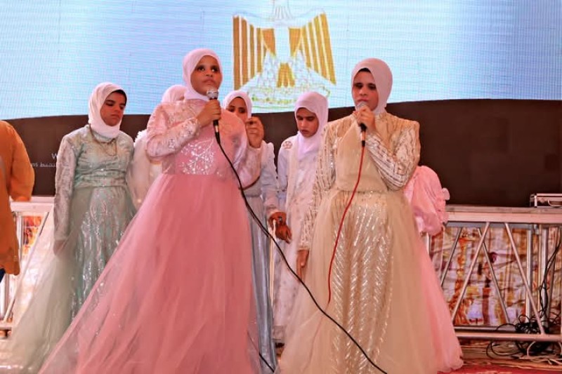 محافظ سوهاج يشهد حفل ختام الأنشطة لمدارس التربية الخاصة بمدرسة الأمل للصم وضعاف السمع