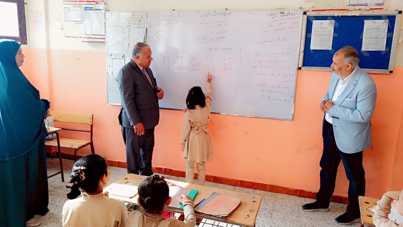 وكيل وزارة تعليم الفيوم يحيل مدير المدرسة الفنية التجارية بأبشواي للتحقيق