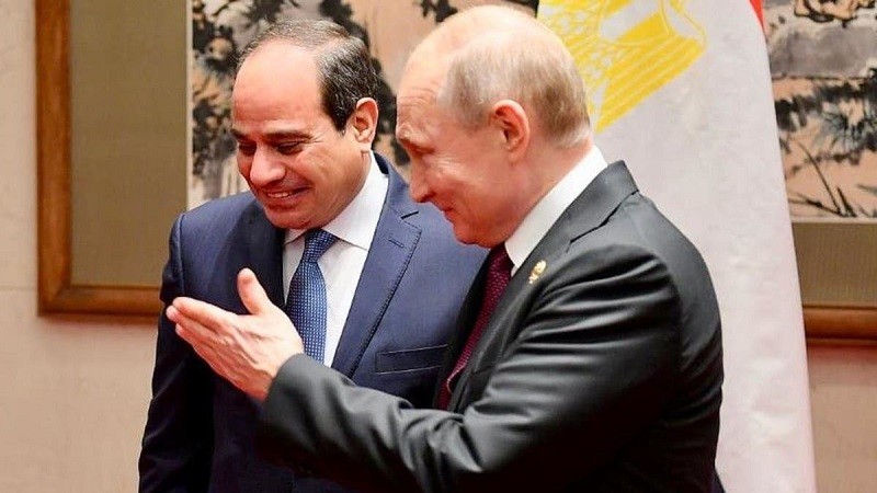 السيسي يشهد العرض العسكري بمناسبة الذكرى الـ 80 للانتصار في الحرب الوطنية العظمى