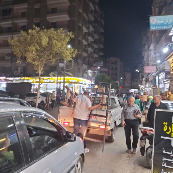 رئاسة حى غرب المنصورة تواصل حملاتها المكبرة لرفع  التعديات على حرم الطريق
