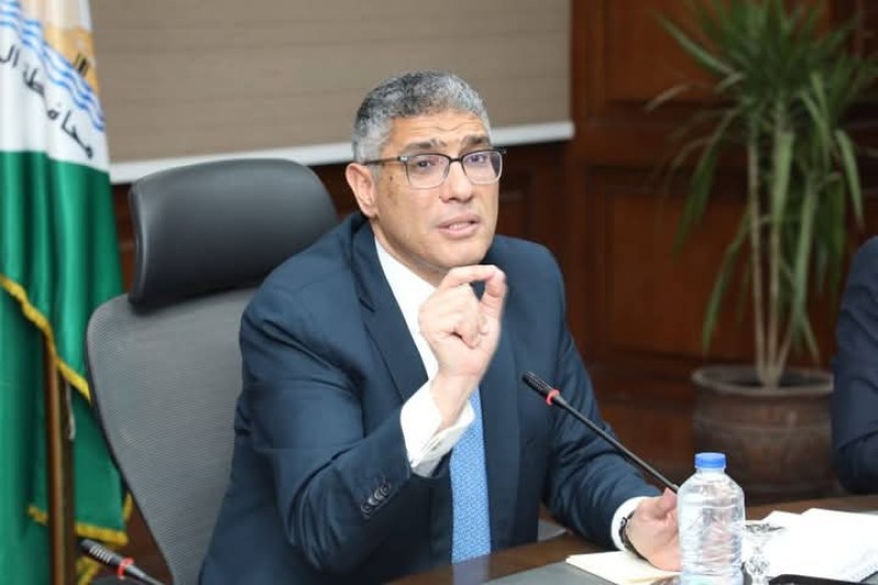 محافظ الجيزة: إزالة ٢١ حالة تعدي بالبناء المخالف علي الأراضي الزراعية وأملاك الدولة بمراكز البدرشين ومنشأة القناطر والعياط واطفيح