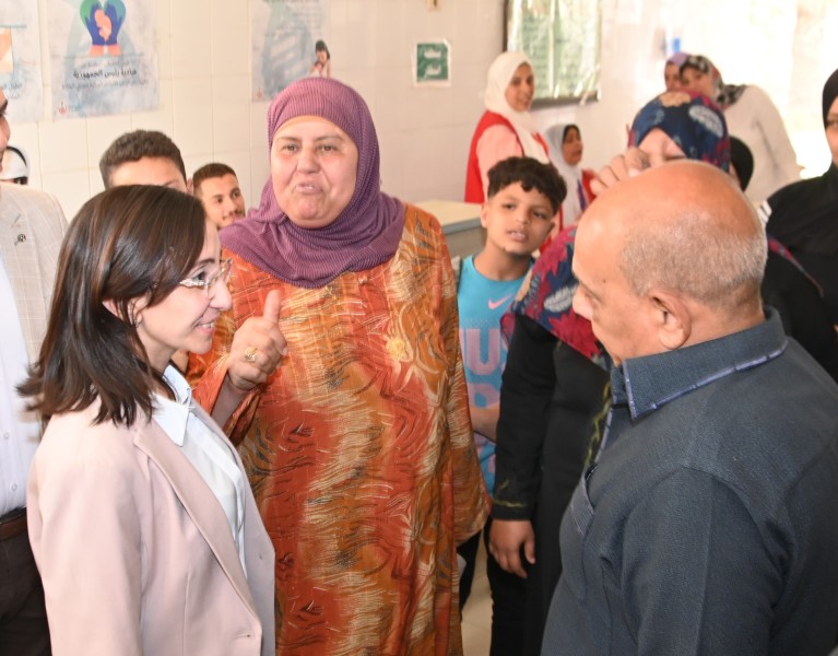 تفقد محافظ البحيرة للقافلة الطبية بمركز ناصر: التزام بتقديم خدمات صحية متميزة