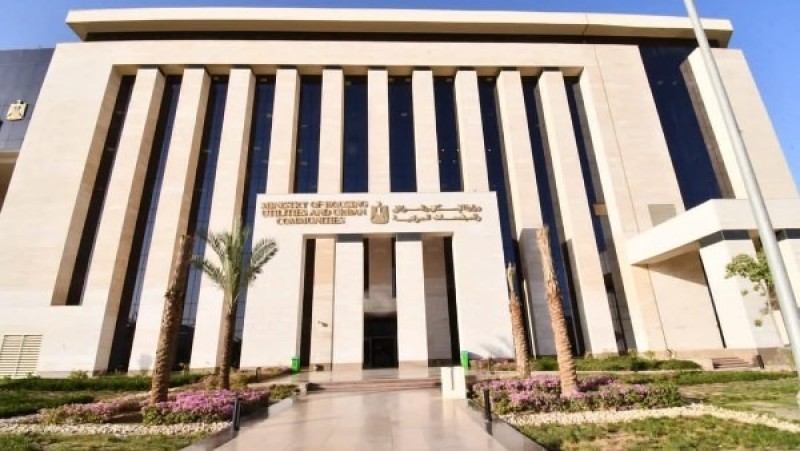 طرح محال وصيدلية وقطع أراضٍ للبيع ببرج العرب والفيوم الجديدتين