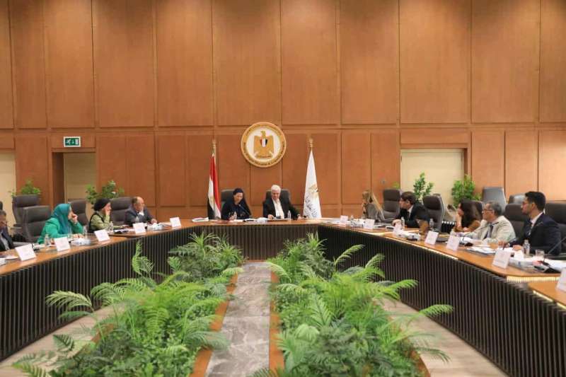 وزيرا البيئة والتعليم العالي يبحثان مع مديرة اليونسكو التعاون ببرنامج الإنسان والمحيط الحيوي
