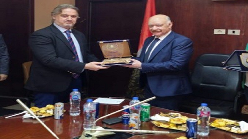 الغرفة التجارية بـالبحيرة تستقبل القنصل العام اليونانى لبحث سبل التعاون المشترك