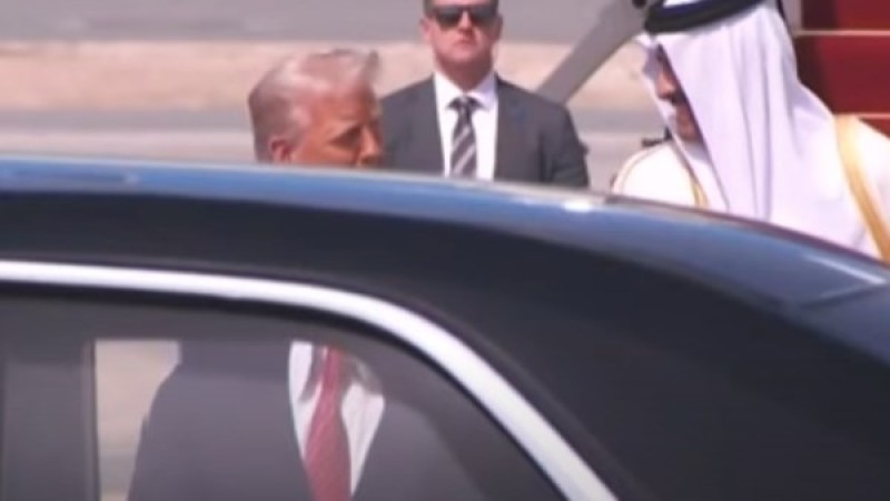 ترامب يصل إلى الدوحة ضمن الجولة الخليجية الأمريكية
