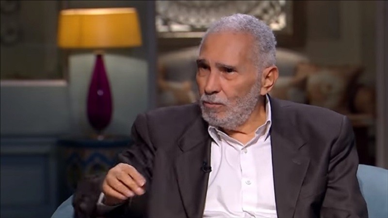 فاكرينه ميت.. نجل عبد الرحمن أبو زهرة يستنكر وقف معاش والده