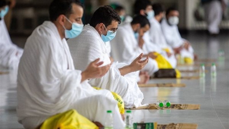 هل يجوز للمحرم لف الرباط الضاغط على الفخذ؟