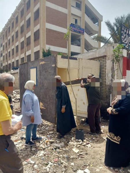 رفع تعديات الباعة الجائلين والأسواق العشوائية بمنطقة الشيخ حسانين بنطاق حى غرب المنصورة