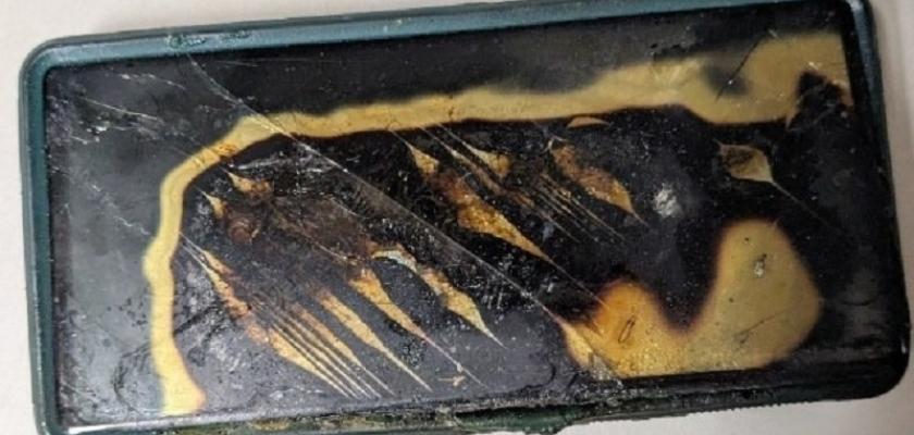 انفجار هاتف Pixel 6a خلال الشحن.. علامة بسيطة قد تنقذك قبل الكارثة