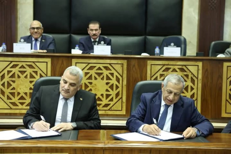 ”جهاز حماية وتنمية البحيرات والثروة السمكية” يوقّع بروتوكول تعاون مع الأكاديمية العربية للعلوم والتكنولوجيا والنقل البحري
